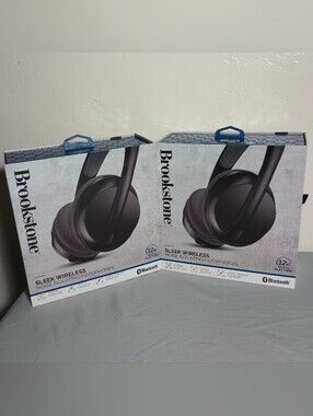 Brookstone Sleek Wireless Noise-Isolating Headphones (2)